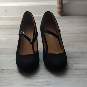 Black Suede Pumps Size 6